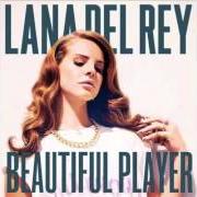 El texto musical SO LEGIT de LANA DEL REY también está presente en el álbum Beautiful player (2013)
