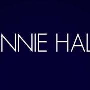 El texto musical GREETINGS (FROM A PLACE WITH NO NAME) de ANNIE HALL también está presente en el álbum Good old days (2005)
